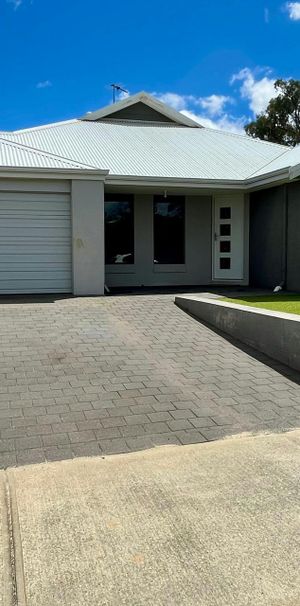 Modern Family Home in Ideal Location - Photo 1