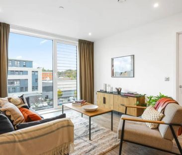 2 bedroom flat to rent - Photo 2