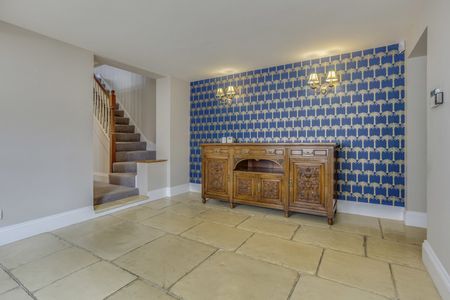 3 bedroom house to rent Flanchford Road, Reigate, Surrey, RH2 - Photo 3