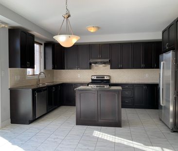 For Lease - 228 Vanda Drive, Vaughan, Ontario - Photo 4