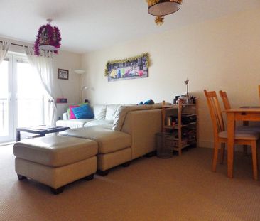 2 bedroom apartment to rent - Photo 5