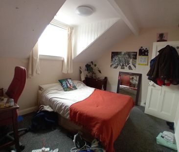 6 Bed - 21 Manor Terrace, Headingley, Leeds - LS6 1BU - Student - Photo 6