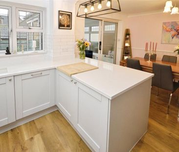 3 bedroom semi-detached house to rent - Photo 6