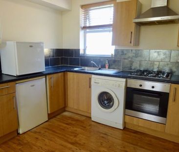 GERALD ROAD, CHARMINSTER (P07465) - Photo 5