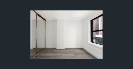 Beautifully Renovated Chippendale Terrace Home - Photo 3