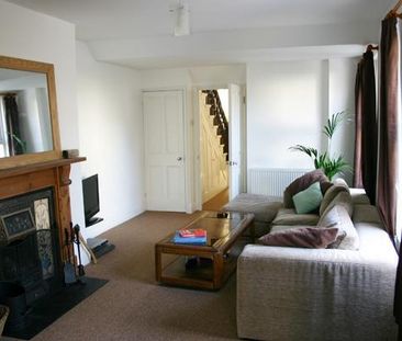 6 bedroom terraced house to rent - Photo 3