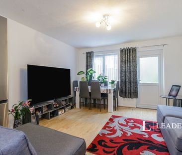 2 bedroom house to rent Haygreen Close, Kingston upon Thames, KT2 - Photo 2