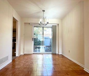 For Lease - 161 Carolbreen Square, Toronto, Ontario - Photo 4