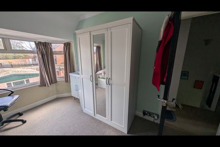 Room in a Shared House, London, CR4 - Photo 4