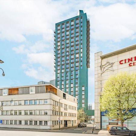 Mapleton Crescent, SW18, London - Photo 4