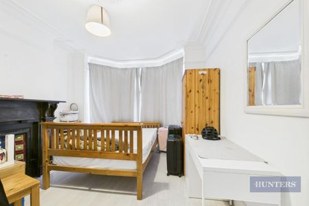 5 bedroom House To Let - Photo 5