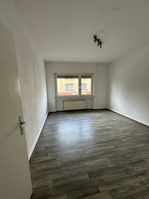 Schöne 2,5-Zimmer-Wohnung in zentraler Lage! - Foto 1