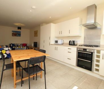 7 bedroom terraced house to rent - Photo 3