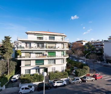 Nice Cimiez studio vide 32 m² - Photo 5