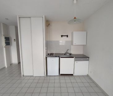 Location Appartement 1 pièce 25m² - Photo 3