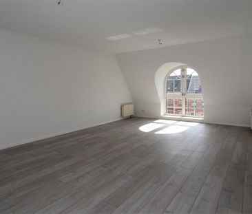 Schöne DG-Wohnung mit attraktivem Laminat und Aufzug - Foto 5