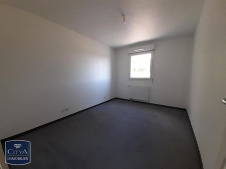 Location Appartement 3 pièces 64m² LUXEUIL LES BAINS 70300 - Photo 4