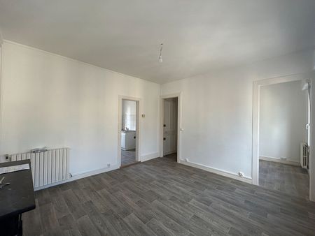 Location Appartement 3 pièces 61m² - Photo 2