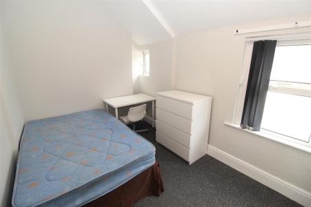 6 bedroom house to rent - Photo 3