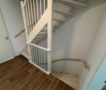 Pastoor van Leeuwenstraat 28, Heipoort, 5701JV, Helmond - Photo 1