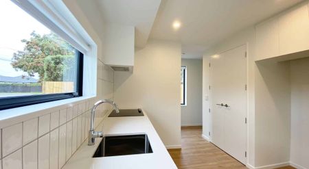 SPREYDON - 2 BEDROOMS, 2 BATHROOMS, HEATPUMP, 1 CARPARK - Photo 2