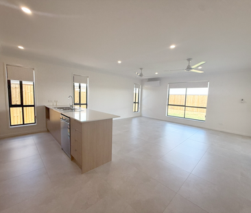 1 Kashmir Cct, Greenbank QLD 4124 - House For Rent | Domain - Photo 4