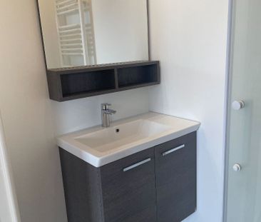 Location Appartement 4 pièces 82m² - Photo 2