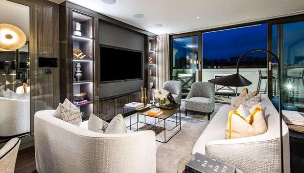 Prince Of Wales Terrace, London, W8 - Photo 1