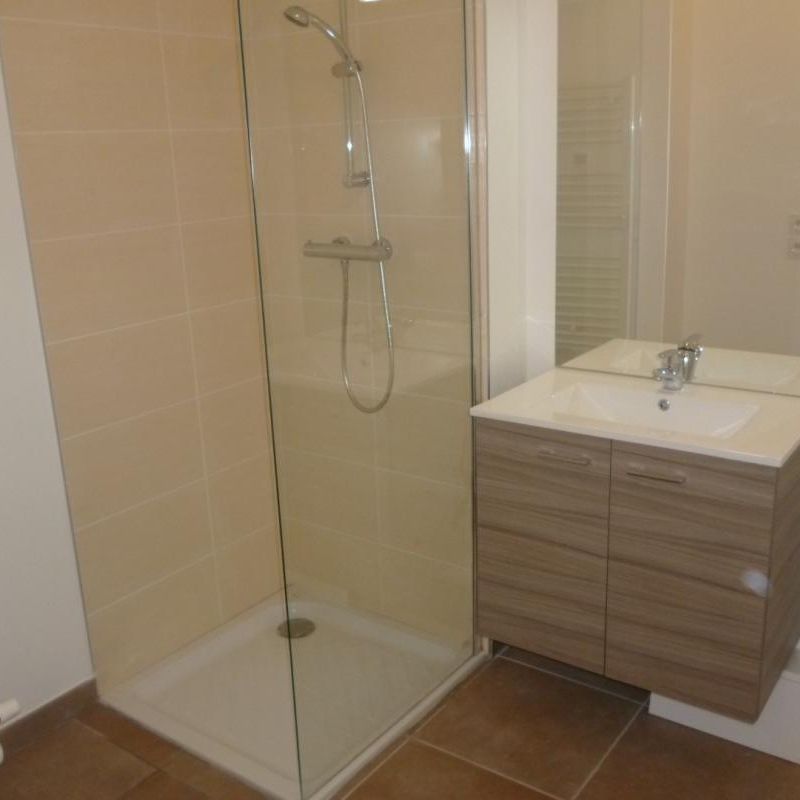 Location Appartement 2 pièces 43m² VALLEIRY 74520 - Photo 1