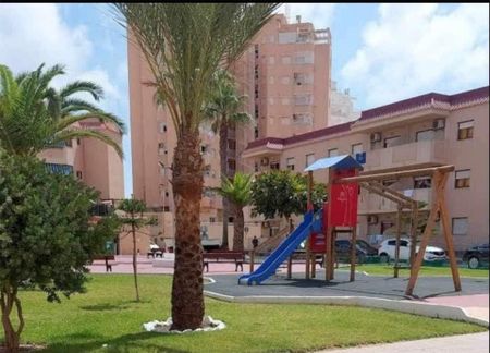 Planta baja de alquiler en Edificio Tesy Dos, 1, Entremares - Photo 2