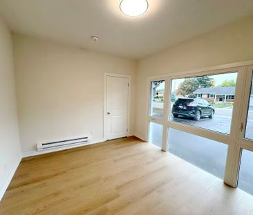 For Lease - 741 Proctor Road Unit# Main, Burlington, Ontario - Photo 4