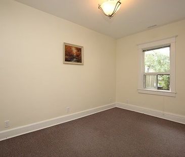 For Lease - 7 Harvard Avenue Unit# Upper, Toronto, Ontario - Photo 2