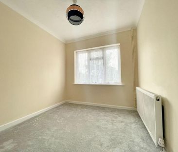 3 bedroom bungalow to rent - Photo 2