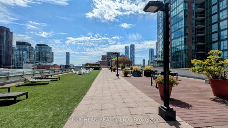 Vu Condos and Lofts , #N1501 - Photo 3