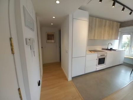 Carrer del Sol, Valencia, Valencian Community 46011 - Photo 4