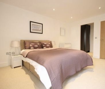 1 Bed Flat, Victoria Parade, SE10 - Photo 2