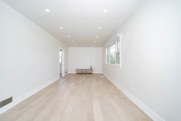 For Lease - 82 Admiral Road, Ajax, Ontario - Photo 1