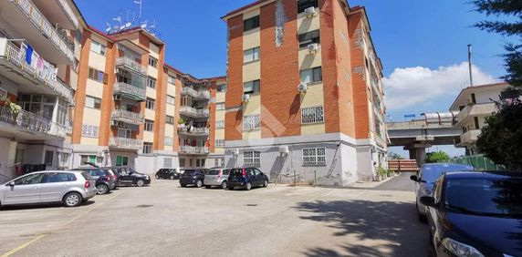 Quadrilocale in affitto - Photo 2