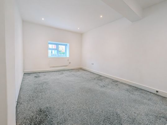 1 Bed Flat, Stafford Road, SM6 - Photo 1