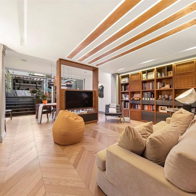 4 bedroom house to rent - Photo 1