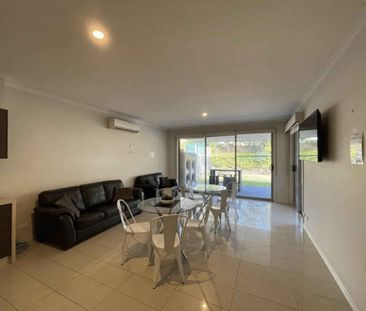 Room 2 (Non Ensuite) - Photo 4