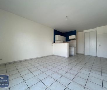 Location Appartement 2 pièces 50m² NIORT 79000 - Photo 4