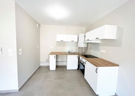 APPARTEMENT T2-PONT EVEQUE Pont-Évêque (38780) Le bien en vidéo - Photo 2