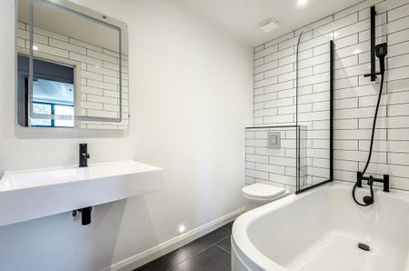 2 bedroom semi-detached house to rent - Photo 3