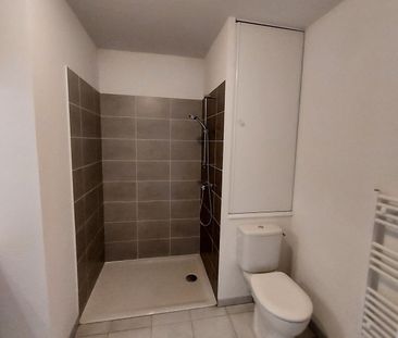 Location Appartement 2 pièces 40m² LA ROCHELLE 17000 - Photo 5