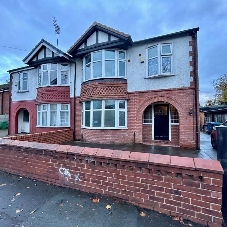 Room in a Shared House, Brook Road, M14 - Photo 1