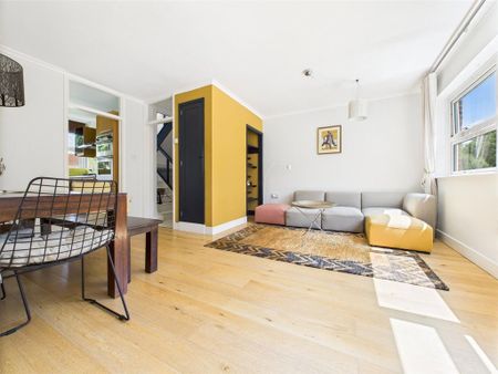 2 bedroom maisonette to rent - Photo 3