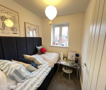 3 bedroom semi-detached house to rent - Photo 5