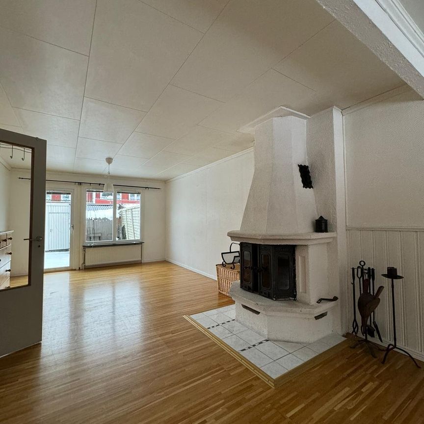 Alsätravägen, Skärholmen - Foto 1