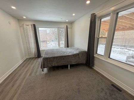 For Lease - 74 Westwood Lane, Richmond Hill, Ontario - Photo 4